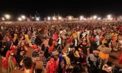 RajneetiGuru.com - गरबा दिशानिर्देशों पर विवाद, राष्ट्रीय बहस शुरू - Ref by NDTV