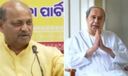 RajneetiGuru.com - पटनायक, सामल के दिल्ली दौरे से ओडिशा की राजनीति में हलचल Ref_ Odishatv