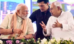 RajneetiGuru.com - बिहार में NDA का सीट बंटवारा अंतिम, चुनाव आयोग की घोषणा का इंतज़ार - Ref by NDTV