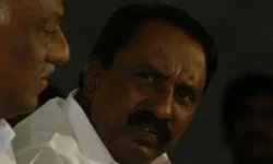 RajneetiGuru.com- सेंगोट्टैयन के निष्कासन से AIADMK में संकट गहराया- Ref by mathrubhumi
