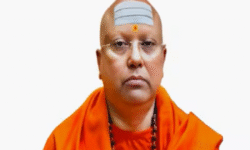 RajneetiGuru.com - दिल्ली आश्रम यौन उत्पीड़न 'ढोंगी बाबा' के फोन से मिले आपत्तिजनक सबूत - Ref by News18