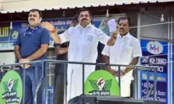 rajneetiguru.com संगोत्तैयन की एकता अपील से AIADMK में बढ़ी दरार। Image Credit – The Economic Times