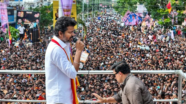 rajneetiguru.com - विजय त्रिची रैली: DMK और BJP पर करारा प्रहार। Image Credit – The Indian Express