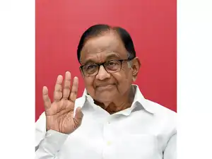 rajneetiguru.com - 26/11 पर चिदंबरम का पलटवार: पीएम के बयान को बताया गलत। Image Credit – The Economic Times