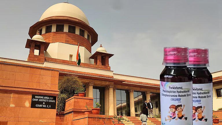 RajneetiGuru.com - दूषित कफ सिरप से बच्चों की मौत, पीआईएल में राष्ट्रीय दवा सुरक्षा बदलाव की मांग - Ref by KhabarGaon