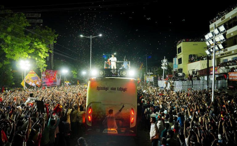 RajneetiGuru.com - मद्रास कोर्ट में करूर भगदड़ मामला, ज़मानत याचिका पर सुनवाई - Image Credited by NDTV 247