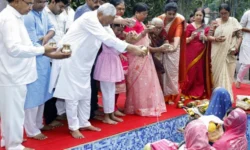 rajneetiguru.com - नीतीश की एनडीए वापसी से जद(यू) को फायदा। Image Credit – Indian Express