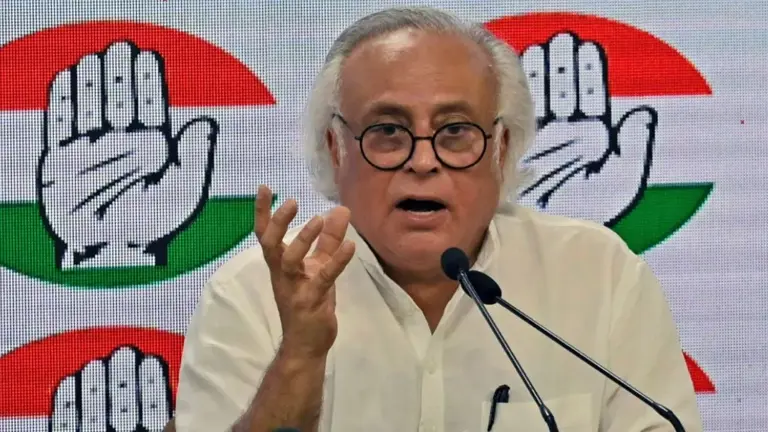 RajneetiGuru.com - भारत G20 यात्रा ट्रम्प की अनुपस्थिति पर मोदी को कांग्रेस का निशाना - Image credited by The Daily Jagran