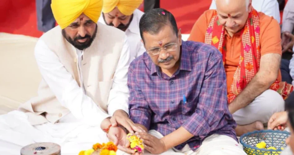 Rajneeti Guru | राजनीति गुरु