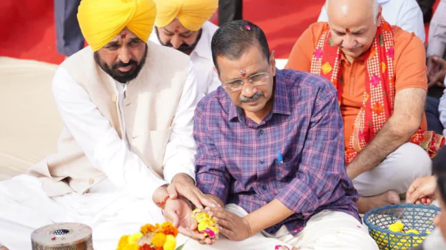 rajneetiguru.com - पंजाब में AAP सरकार पर प्रेस की आवाज दबाने का आरोप। Image Credit – The Indian Express