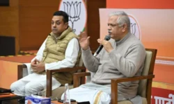 rajneetiguru.com - मणिपुर में मेटेई-कुकी विधायकों की बैठक पर चर्चा। Image Credit – The Indian Express