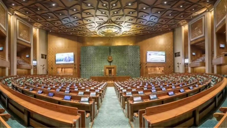 RajneetiGuru.com - मंत्रियों की अनुपस्थिति पर राज्यसभा स्थगित, 'अपमान' का विवाद - Image Credited by The Times of India