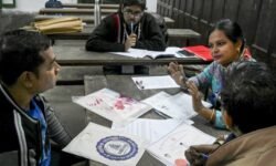 rajneetiguru.com - बंगाल में अनमैप्ड मतदाताओं की SIR सुनवाई स्थगित। Image Credit – The Indian Express