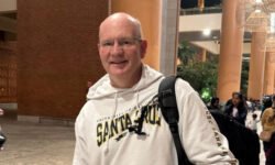 RajneetiGuru.com - बेंगलुरु एयरपोर्ट की दूरी बनी अंतर्राष्ट्रीय मज़ाक का विषय - Image Credited by Hinduatan Times