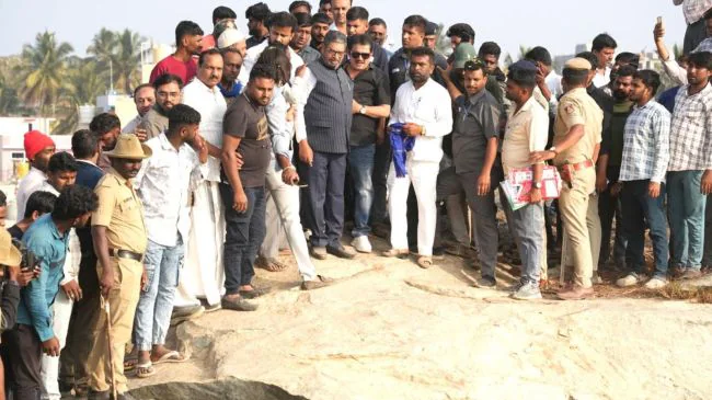 rajneetiguru.com - कर्नाटक विवाद में वेणुगोपाल पर ‘सुपर सीएम’ आरोप। Image Credit – The Indian Express