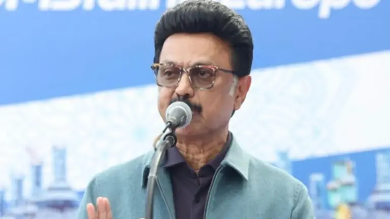 RajneetiGuru.com - स्टालिन सरकार ने पोंगल पर दिया ₹3000 नकद उपहार - Image Credited by The Daily Jagran