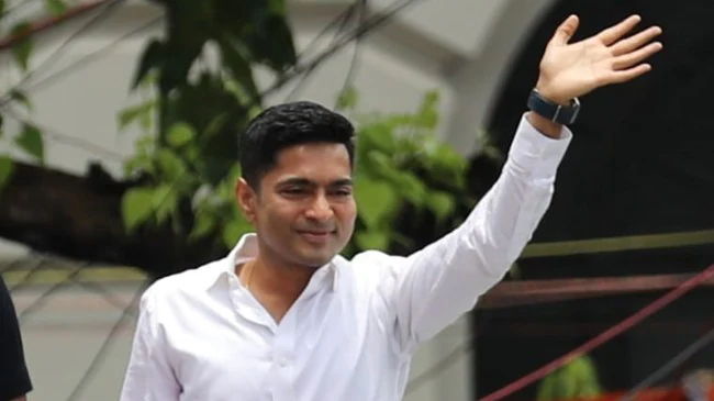 rajneetiguru.com - अभिषेक बनर्जी की बंगाल यात्रा और TMC की रणनीति। Image Credit – The Indian Express