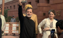 RajneetiGuru.com - गद्दार दोस्त राहुल गांधी और रवनीत बिट्टू के बीच संसद में तीखी नोकझोंक - Image Credited by India Blooms