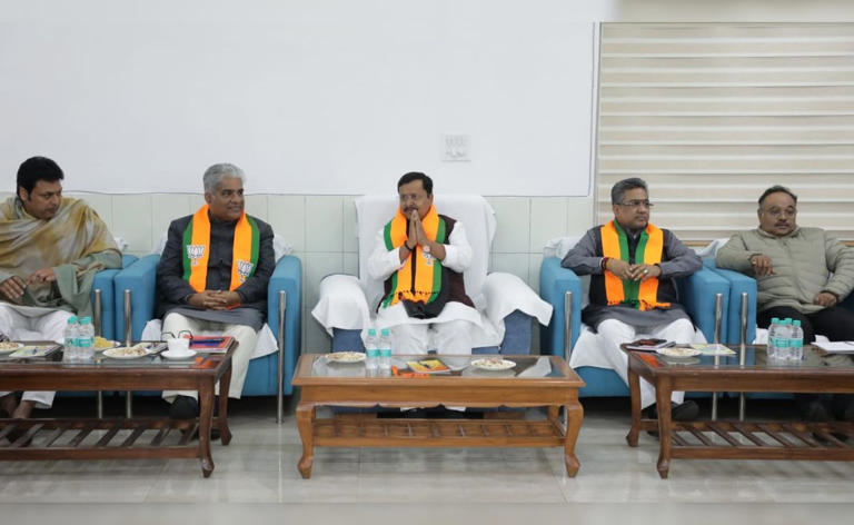 RajneetiGuru.com - भाजपा की मध्यरात्रि रणनीति मिशन बंगाल और एसआईआर का जवाबी हमला - Image Credited by NDTV