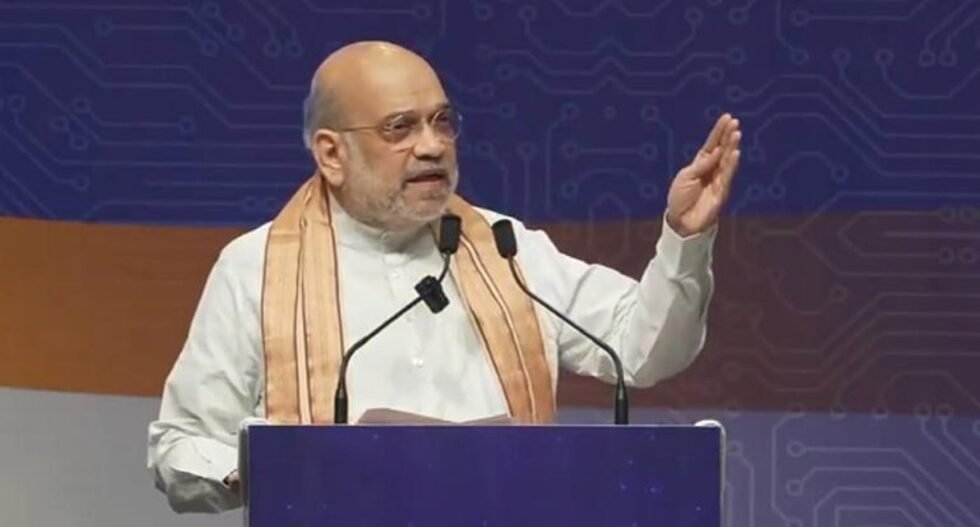 RajneetiGuru.com - व्यापार समझौतों पर अमित शाह ने राहुल गांधी को दी बहस की चुनौती - Image Credited by The New Indian Express