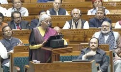 rajneetiguru.com - लोकसभा में बजट 2026: सत्ता पक्ष की सराहना, विपक्ष के सवाल। Image Credit – The Indian Express