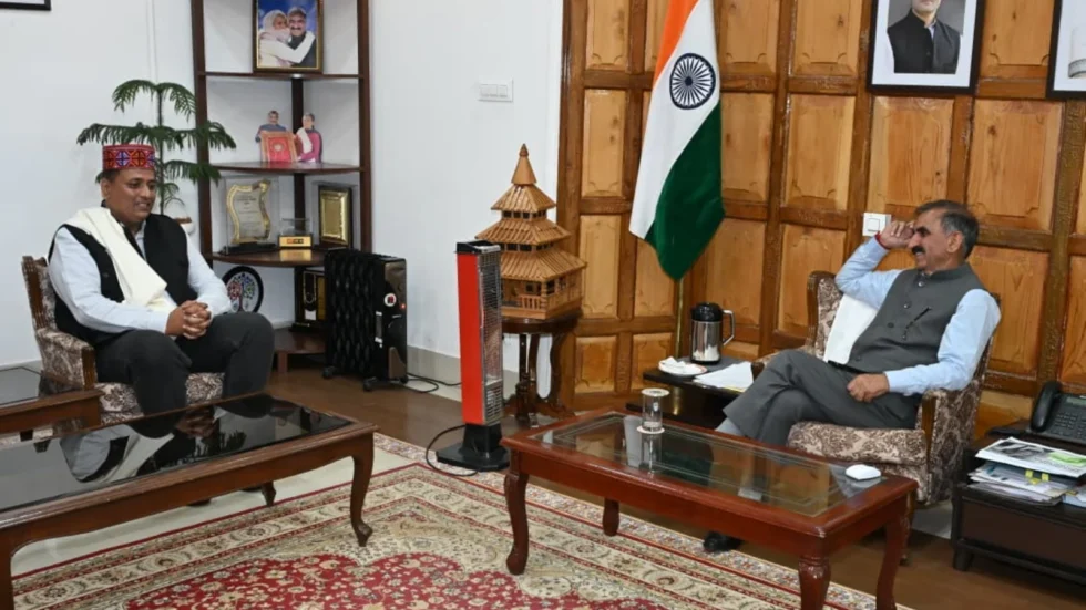 rajneetiguru.com - राज्यसभा उम्मीदवार अनुराग शर्मा के PWD ठेकों का खुलासा। Image Credit – The Indian Express