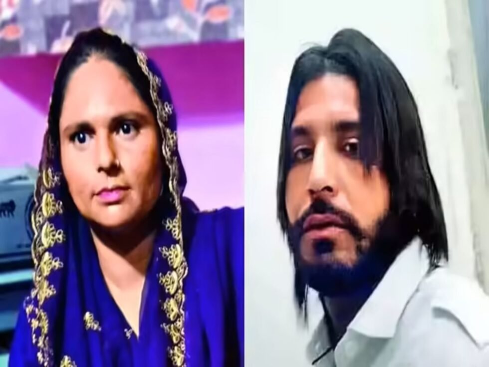 RajneetiGuru.com - गाजियाबाद पति ने बेटे के सामने की पत्नी और दोस्त की हत्या - Image Credited by The Economic Times