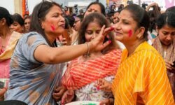 rajneetiguru.com - महिला आरक्षण लागू करने पर सरकार का नया विचार। Image Credit – The Indian Express