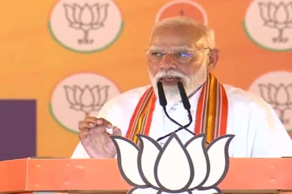 RajneetiGuru.com - असम चुनाव पीएम मोदी का कांग्रेस पर हमला, - Image Credited by News18