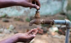 दिल्ली जल संकट से गोविंदपुरी-खानपुर में बढ़ी परेशानी - RajneetiGuru.com