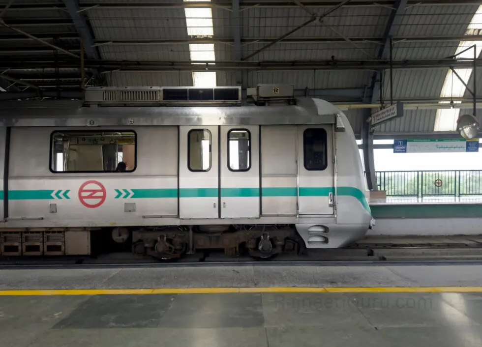 सुरक्षा कारणों से दिल्ली के 16 मेट्रो स्टेशन अगले आदेश तक बंद - RajneetiGuru.com