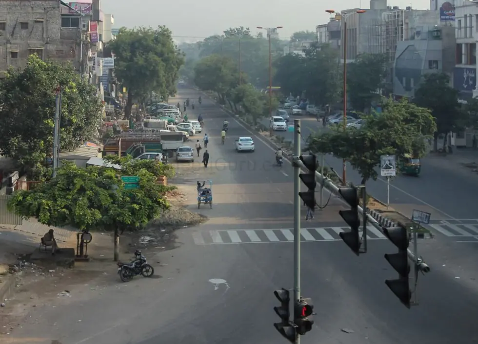 दिल्ली में ट्रैफिक एडवाइजरी जारी, कई मार्गों पर असर की आशंका - Rajneetiguru.com