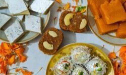 दिल्ली में मिलावट के खिलाफ कार्रवाई, 922 किलो मिठाई और खोया नष्ट - RajneetiGuru.com